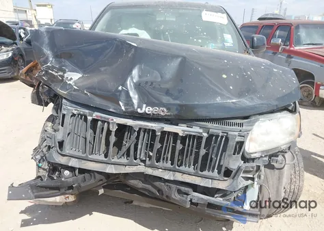 2013 Jeep Grand Cherokee Laredo z USA, uszkodzony, nr VIN 1C4RJEAGXDC533412